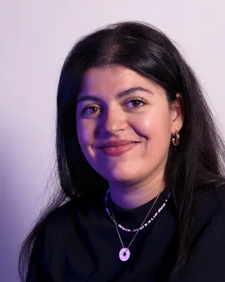 Dihia Bouguenna, Operations Coordinator