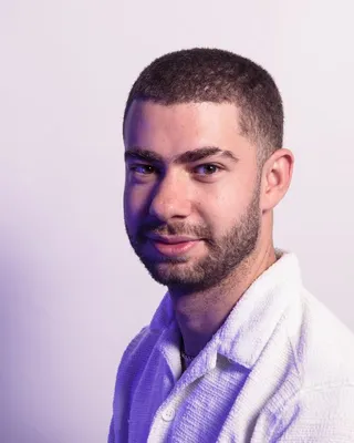 Farès Ramdani, Ad Ops