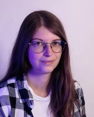 Melissa Ferder, Social Media Strategist